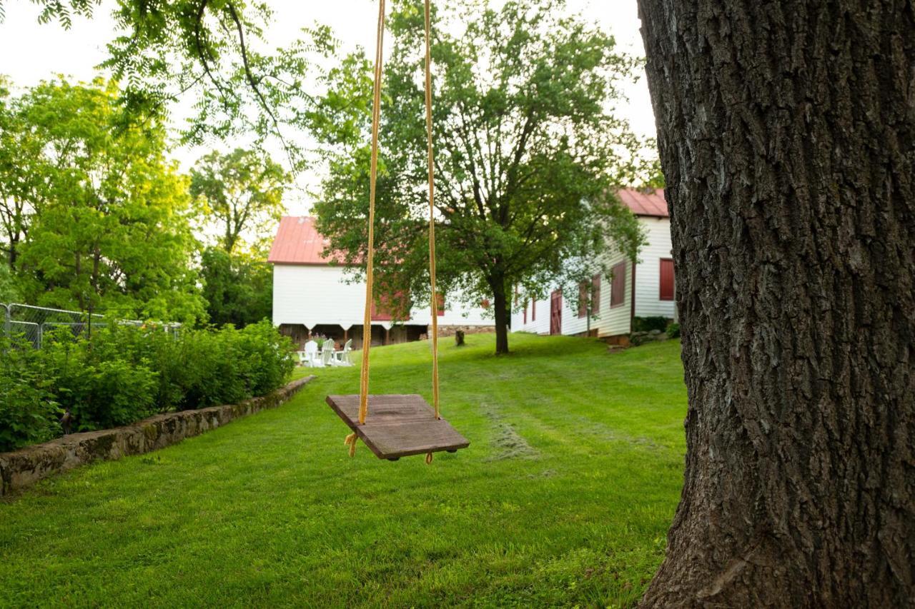 South Court Inn Luray Exteriör bild